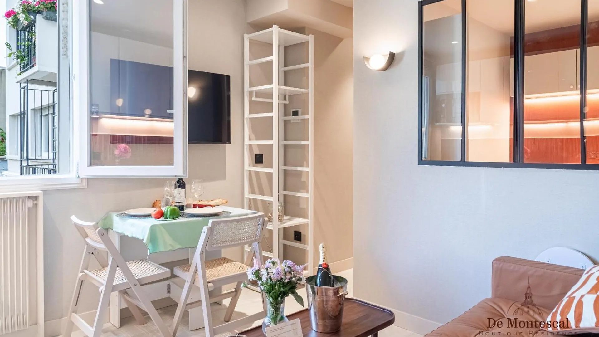 De Montescal Montparnasse Ac Appartment In A Prime Location 22 -36M2 Paris Apartment